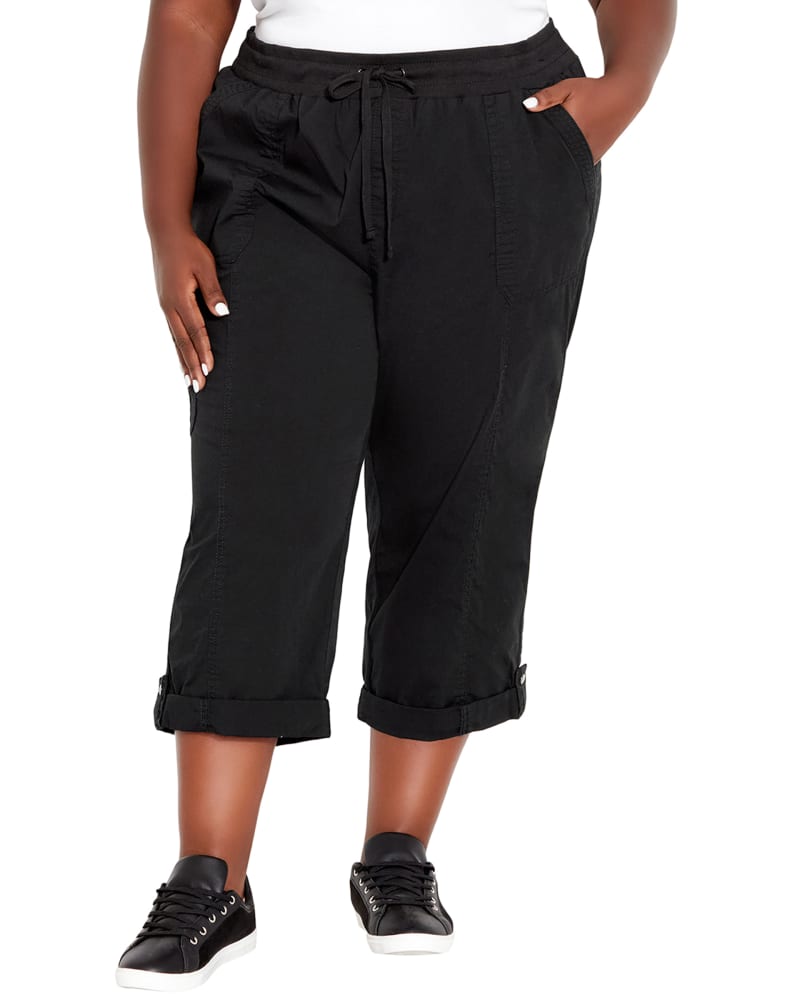 Front of a model wearing a size 26 CAPRI CTN ROLL UP in Black by avenue. | dia_product_style_image_id:293506